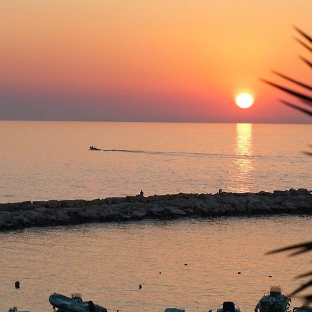 Blu Marine Casa A 10Mt Dalla Spiaggia Peschici Exteriér fotografie