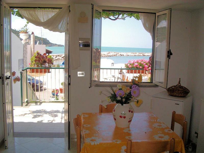 Blu Marine Casa A 10Mt Dalla Spiaggia Peschici Exteriér fotografie